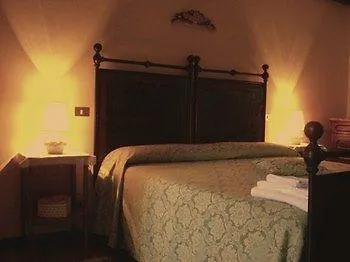 Il Vigneto Affittacamere Manerba del Garda 0*,  Włochy