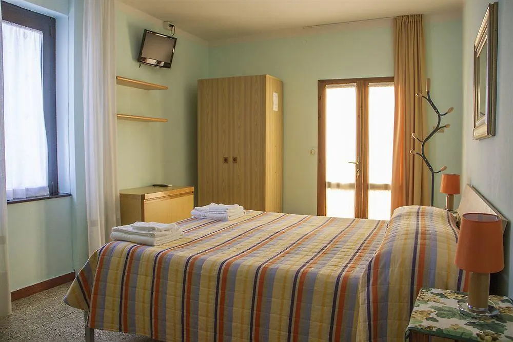 Gospodarstwo wiejskie Il Vigneto Affittacamere Manerba del Garda