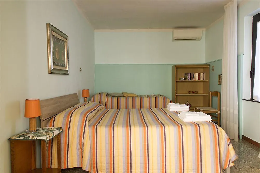 Il Vigneto Affittacamere Manerba del Garda Włochy